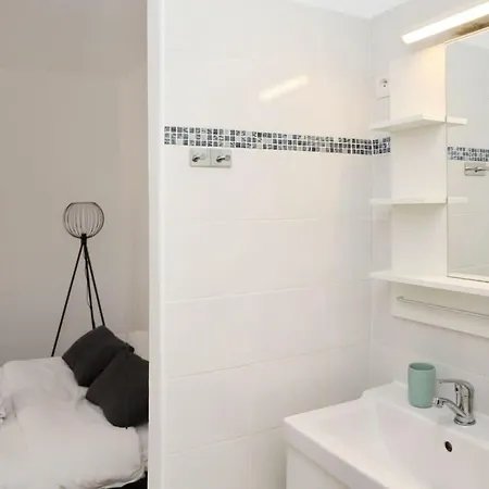 Avec Bureau Proche Montmartre - P2 - Flat-guest Apartment Paris